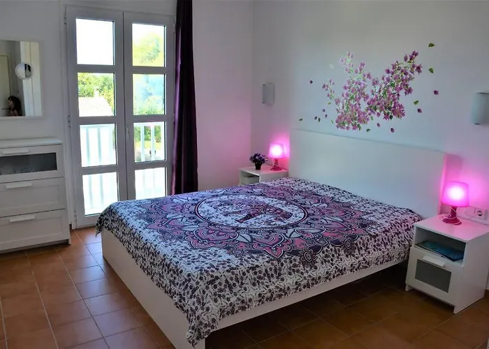 Calme, Mer, Piscines.son Xoriguer Quiet Apartment, Sea, Swimming Pools. * ソン・ショリゲル