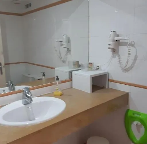 Calme, Mer, Piscines.son Xoriguer Quiet Apartment, Sea, Swimming Pools. アパート ソン・ショリゲル