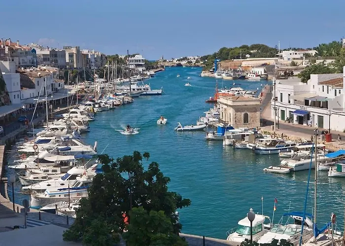 Calme, Mer, Piscines.son Xoriguer Quiet Apartment, Sea, Swimming Pools. アパート *